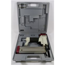 18 GAUGE AIR BRAD NAILER IN CASE