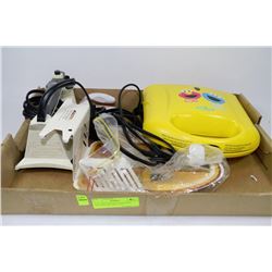 FLAT WITH HOUSE IRONS,IRON HOLDER FOR THE WALL