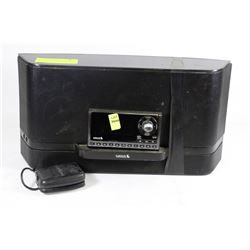 SIRIUS SATELITE RADIO BOOM BOX