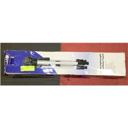 DELUXE CAMERA TRIPOD