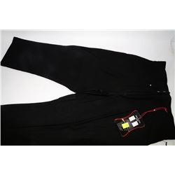 SIMON CHANG CAPRI PANTS SIZE 4