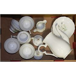 GOLD TRIM TEA SET