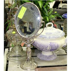 VINTAGE ESTATE VANITY MIRROR WITH OIL LAMP AND