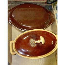 LOT OF 2 HOT PANS INCLUDING PYREX