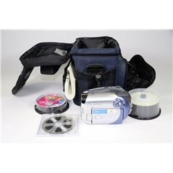 CANON 35X ZOOM DVD CAMERA WITH DVDS