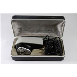 VINTAGE PHILIPS DELUX SHAVER W/3 SHAVING