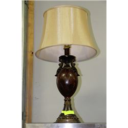 DECORATIVE TABLE LAMP