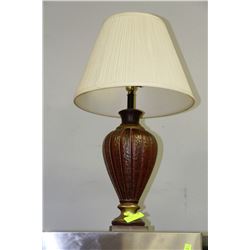 DECORATIVE TABLE LAMP