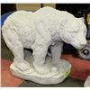 Image 1 : CONCRETE GRIZZLY BEAR 16" X 19" 50LBS