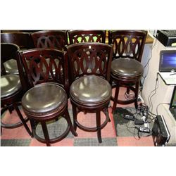 SET OF 5 WOOD AND LEATHERETTE SWIVEL BAR STOOLS