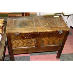 WOOD ESTATE CHEST