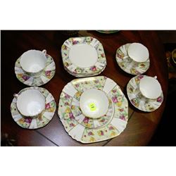 COLLECTION OF ROYAL ALBERT CROWN CHINA ENGLISH