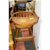 Image 1 : VINTAGE WOOD HIGHCHAIR