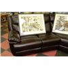 Image 2 : LARGE BROWN BONDED LEATHER ELECTRIC RECLINING