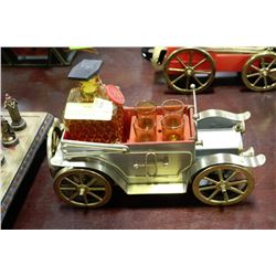 MUSICAL VINTAGE CAR DECANTER -PLAYS "HOW DRY I AM"