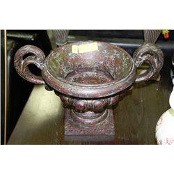 CRACKLE FINISH BURGUNDY CENTERPIECE