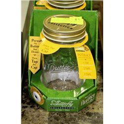 ANIMATED INTERACTIVE MONARCH BUTTERFLY IN JAR