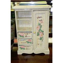 TALL VINTAGE LOOKING JEWELLERY BOX WITH CONTENTS