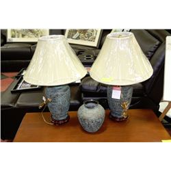 PAIR OF STONE STYLE LAMPS WITH MATCHING VASE