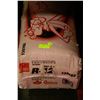 Image 1 : NEW BAG OF R12 PINK FIBERGLASS INSULATION FOR