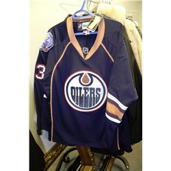 NEW OILERS HEMSKY JERSEY SIZE 54