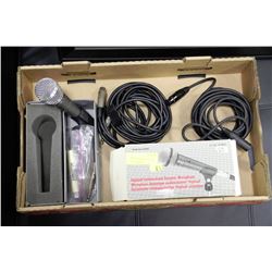 MICROPHONE WITH CORDS