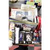 Image 1 : FLAT OF ELVIS COLLECTIBLES