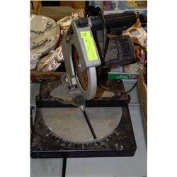 BLACK & DECKER COMPOUND MITRE SAW