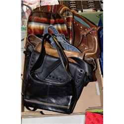 FLAT WITH ASSORTED PURSES