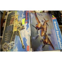 LOT OF 2 MODELS INCL. TIGER-I GERMAN HEAVY TANK