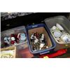 Image 1 : ESTATE 3 TOTE COLLECTION OF COLLECTIBLES