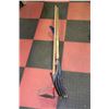Image 1 : BUNDLE OF FOUR LAWN/GARDEN TOOLS