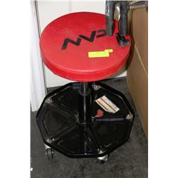 MVP SHOP STOOL