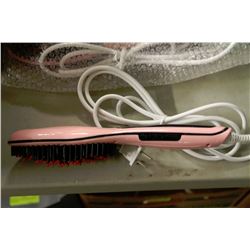 BRAND NEW HEATED STRAIGHTENER BRUSH