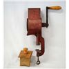 Image 2 : Antique Victoria I Cast Iron Manual Grinder Mill
