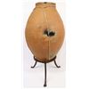 Image 3 : Large Mexican Tarahumara Pottery Olla with Stand