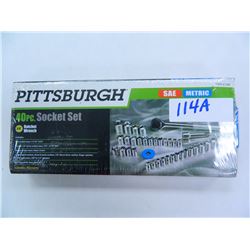 Pittsburgh 40 pc Socket Set, 3/8" Ratchet, SAE/METRIC, Unopened.