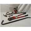 Image 1 : TOOL LOT PRY BARS BOLT CUTTERS RATCHET STRAP MORE