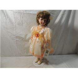 ENCHANTED DREAMS PORCELAIN DOLL MARGO ANN NIB