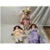Image 1 : LOT 3 VINTAGE PORCELAIN DOLLS HERITAGE MINT