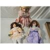 Image 2 : LOT 3 VINTAGE PORCELAIN DOLLS HERITAGE MINT