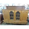 Image 3 : ANTIQUE OAK VITRINE BUFFET SIDEBOARD CABINET