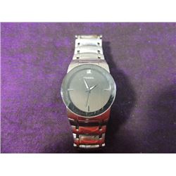 FOSSIL SILVERTONE STAINLESS MANS WATCH WRISTWATCH