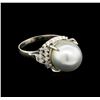 Image 1 : 0.31ctw Pearl and Diamond Ring - Platinum