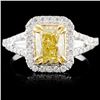 Image 1 : 18K Gold 1.90ctw Fancy Color Diamond Ring