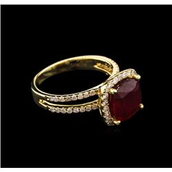 3.69ct Ruby and Diamond Ring - 14KT Yellow Gold