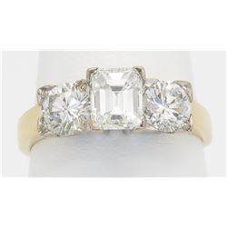 1.58ctw Diamond Ring - 18KT Yellow Gold