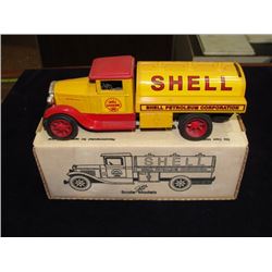 American Classic Die Cast Bank Shell 1931 International Truck w/Box