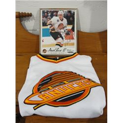Pavel Bure Jersey & Autographed Picture