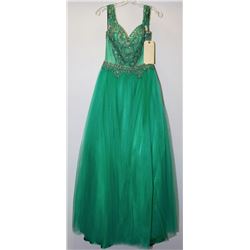 EMERALD GREEN ZIPPER BACKED GOWN WITH